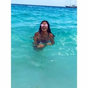 Meet your Posher, Yanellys